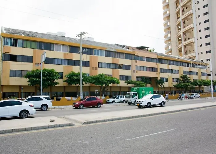 Apartamento Marbella - En Edificio Frente A La Playa Cerca Al Centro Historico