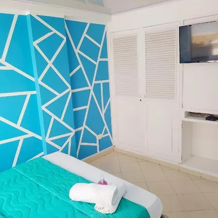 Apartamento Marbella - En Edificio Frente A La Playa Cerca Al Centro Historico Cartagena Exterior photo